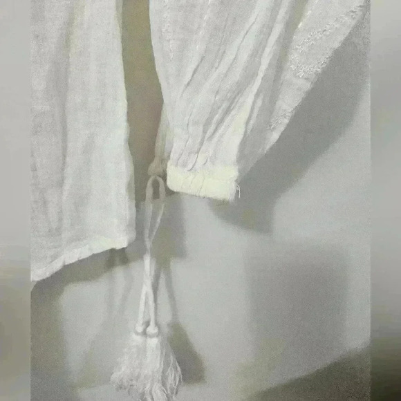 EUC! White tie front long sleeve blouse! - Picture 6 of 6